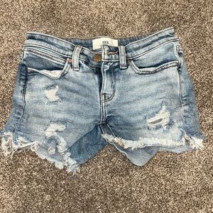 Buckle shorts